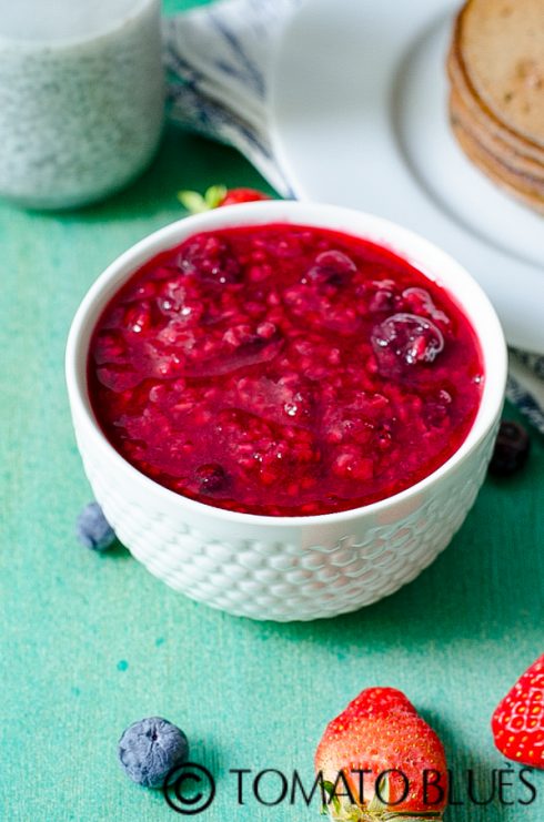 microwave mixed berry compote