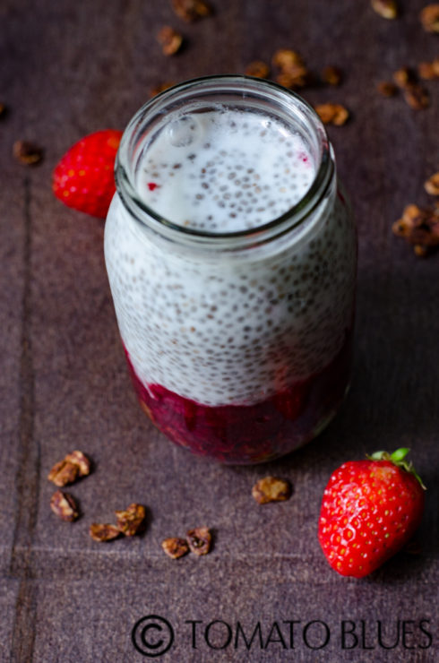 berry swirl chia pudding