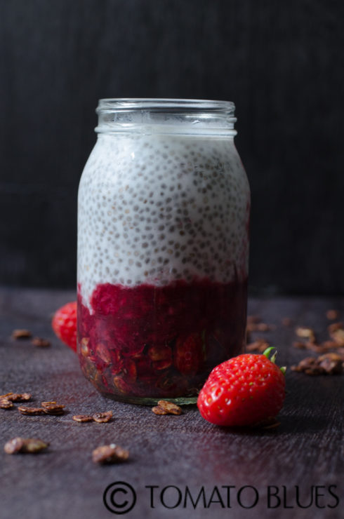 berry swirl chia pudding 