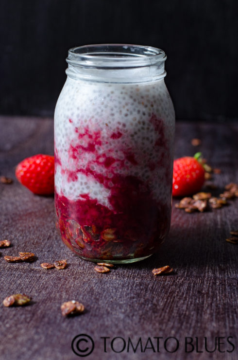 berry swirl chia pudding